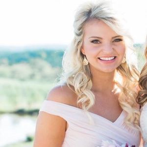 Meet your Posher, Julia